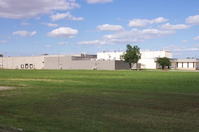 DUPONT051012_005.jpg